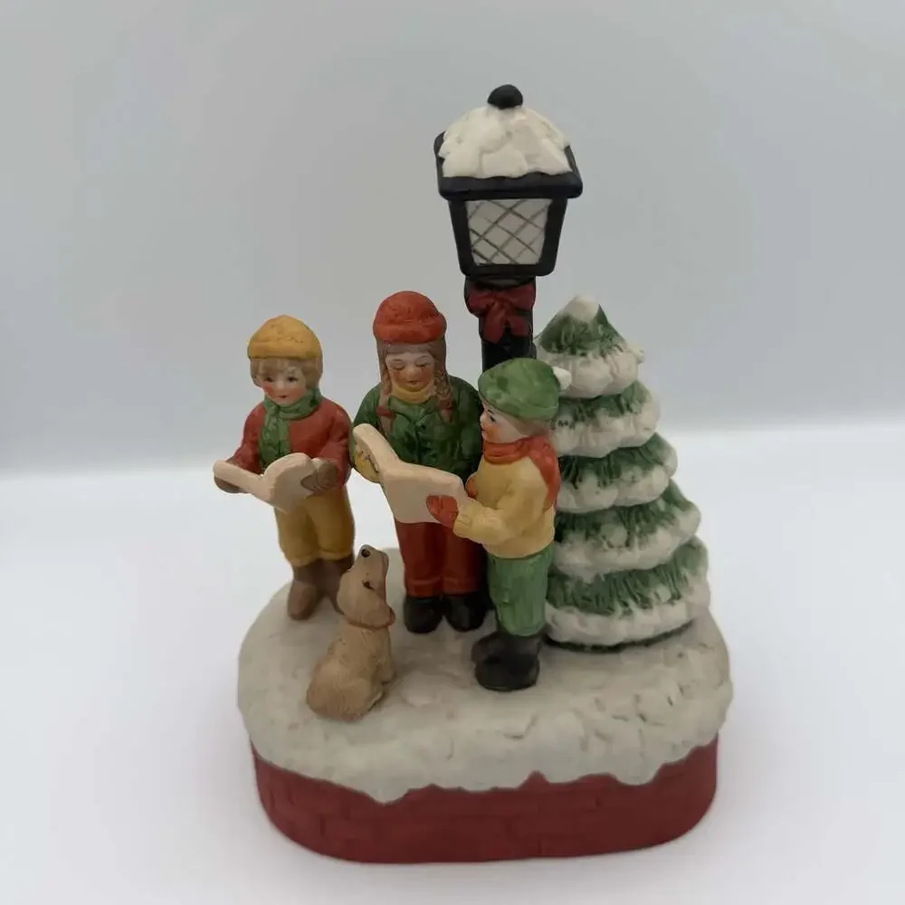 Vintage House of Lloyd Christmas Carolers Musical Figurine with Dog Lamp Post